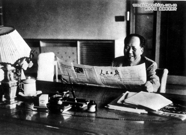 毛泽东视察旧照:与张玉凤、汪东兴在天津(组图)