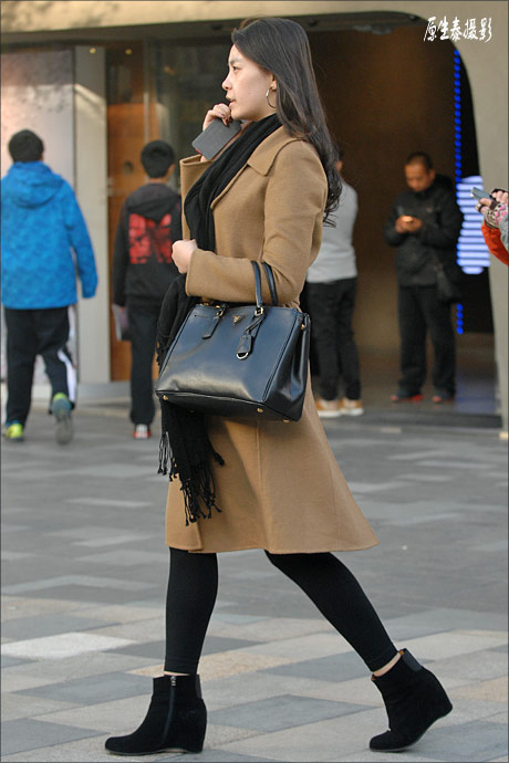 冬天来了！街拍：依然性感的北京美女 一样有看点(多图)